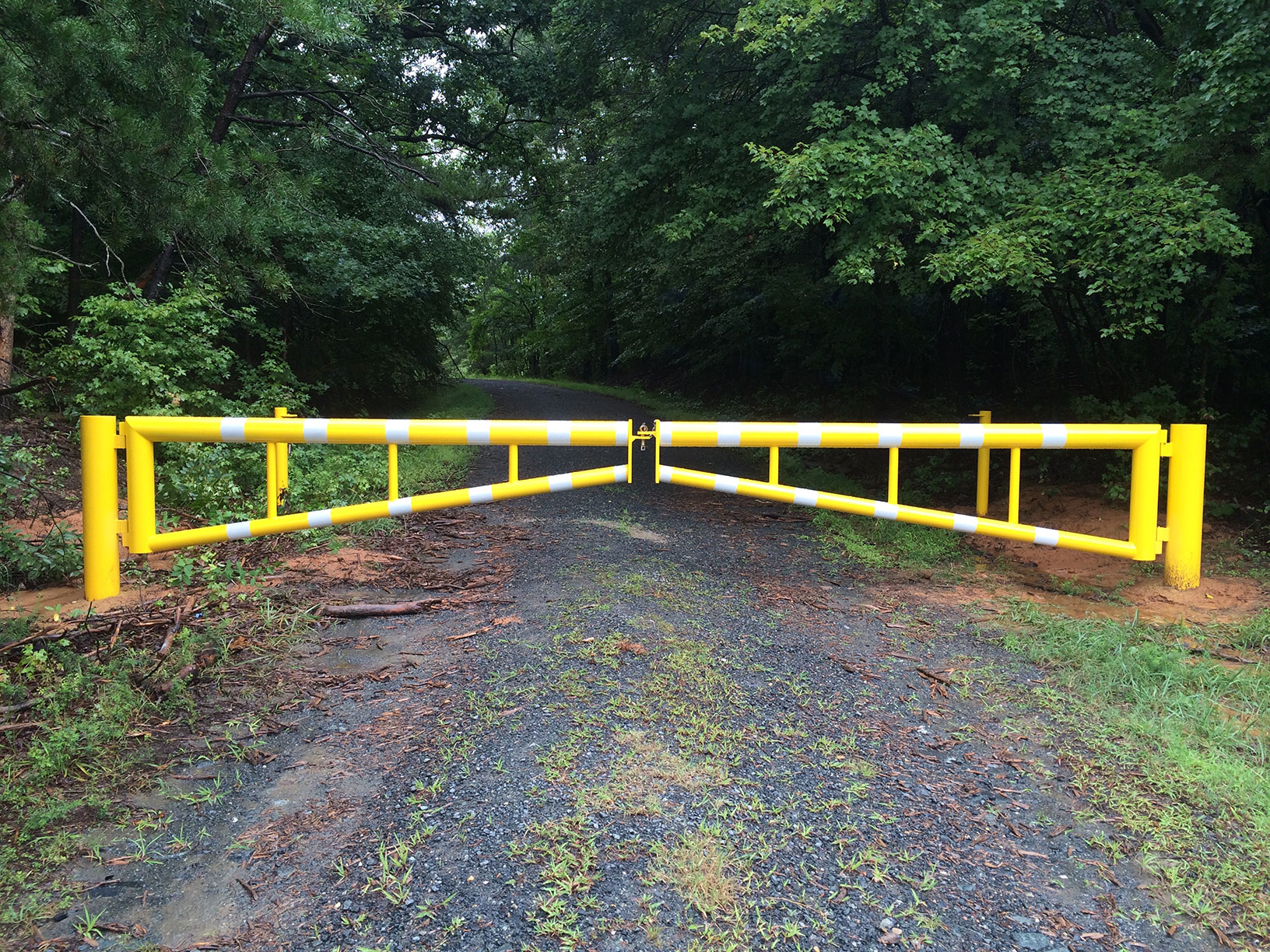 quantico industrial triangle gate - Virginia Ironworks